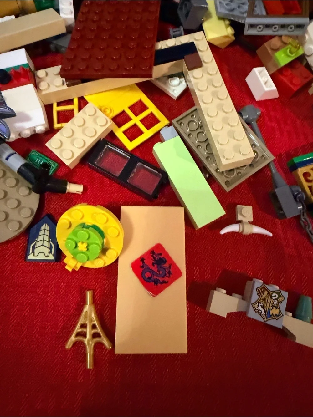 Mixed lot of Legos with minifigures